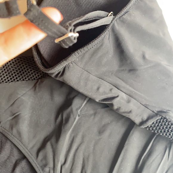 2/30$ **Once piece black swimsuit - Picture 4 of 6